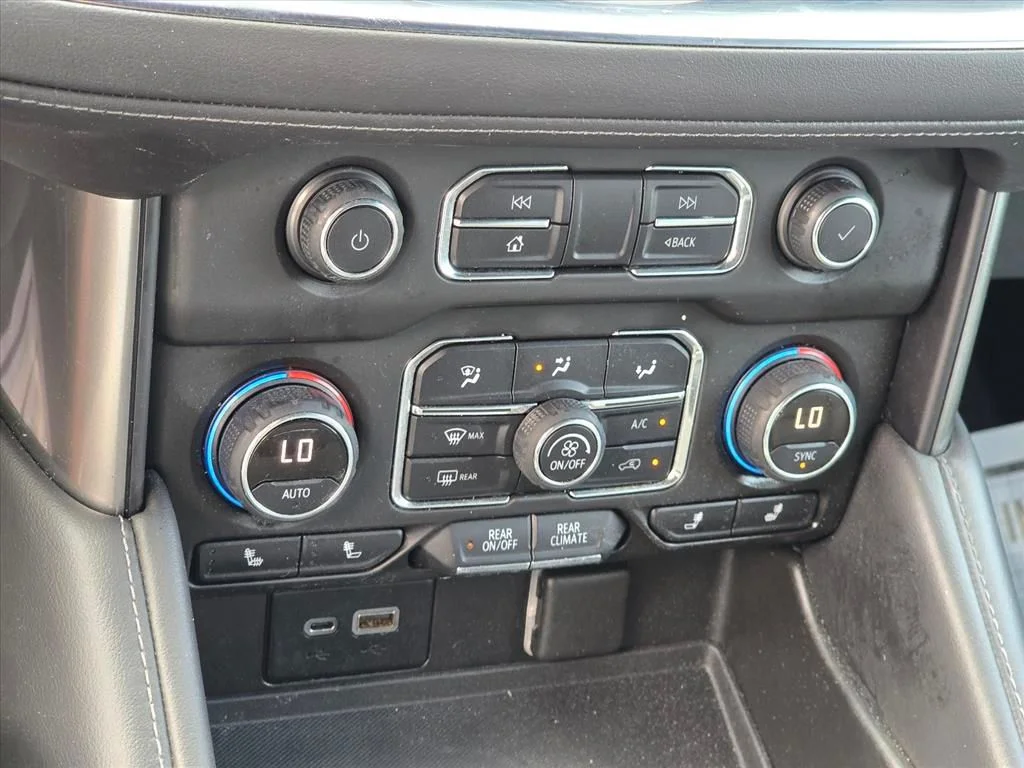 Used 2021 Blue Chevrolet LT image 19
