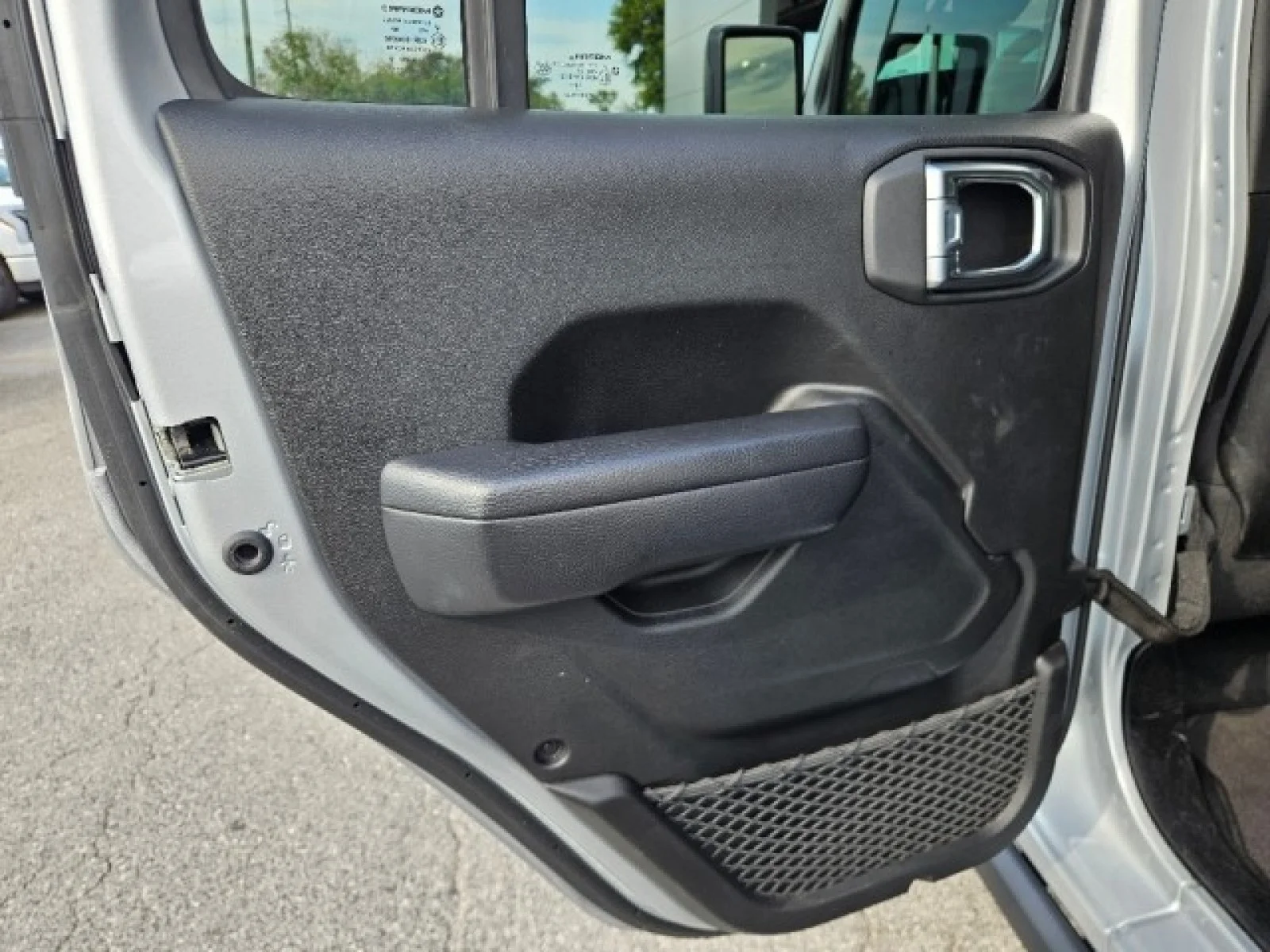 Used 2024 Silver Jeep Rubicon image 20