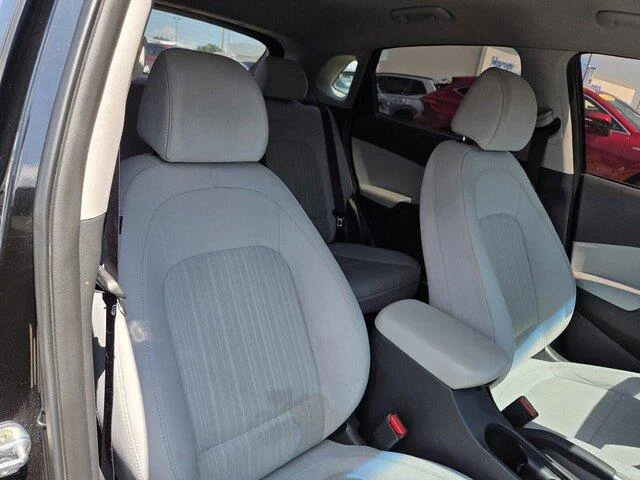 Used 2022 Ultra Black Hyundai SEL image 30