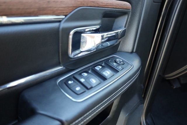 Used 2018 Black Ram Laramie image 24