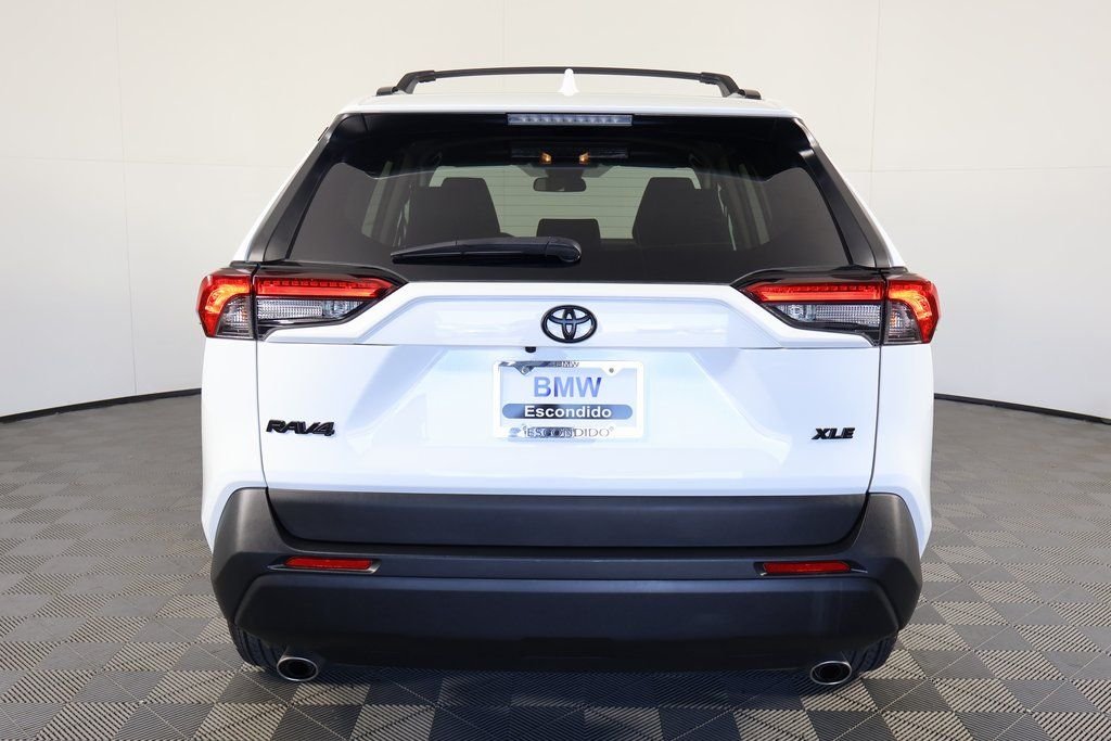 Used 2021 Super White Toyota XLE image 5