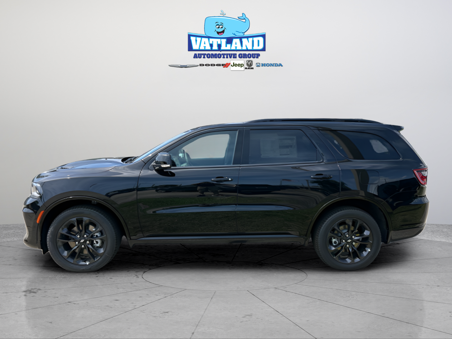 New 2026 Diamond Black Clear-Coat Exterior Paint Dodge GT Plus image 2