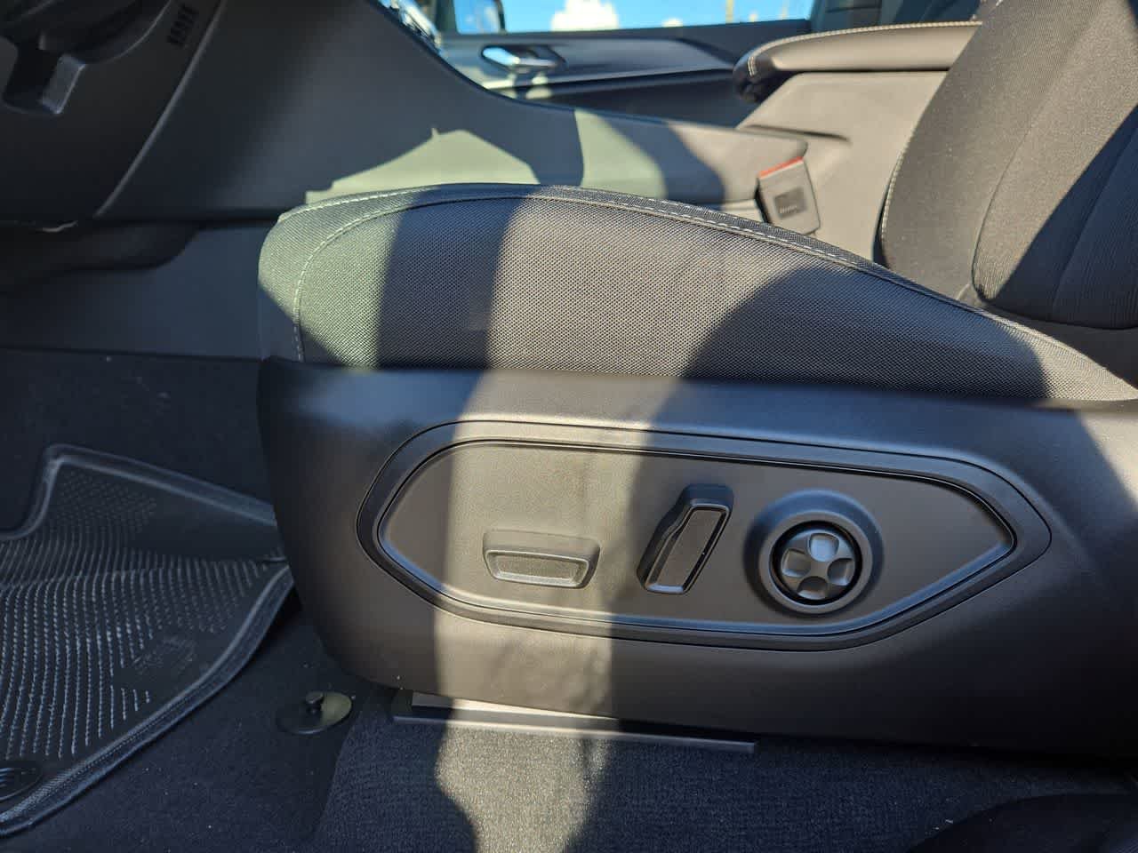 Used 2025 Velvet Red Pearlcoat Jeep Laredo X image 14