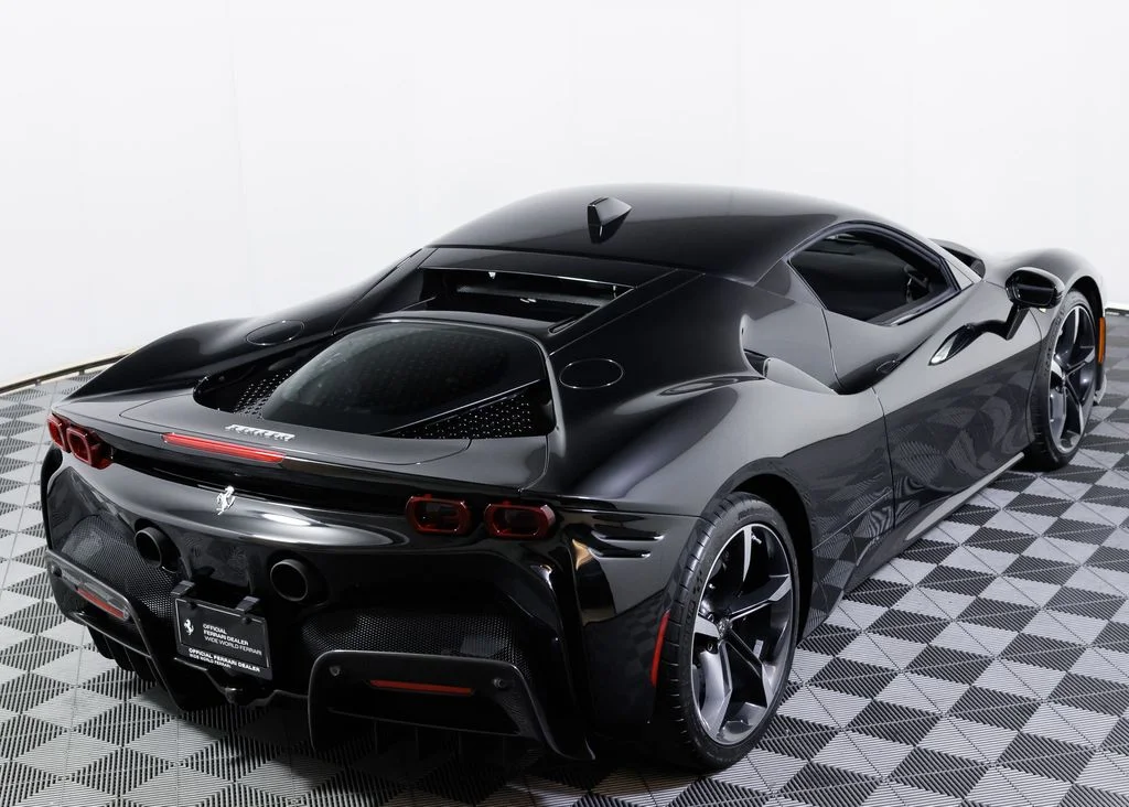 Certified Used 2022 Nero Ferrari Base image 13
