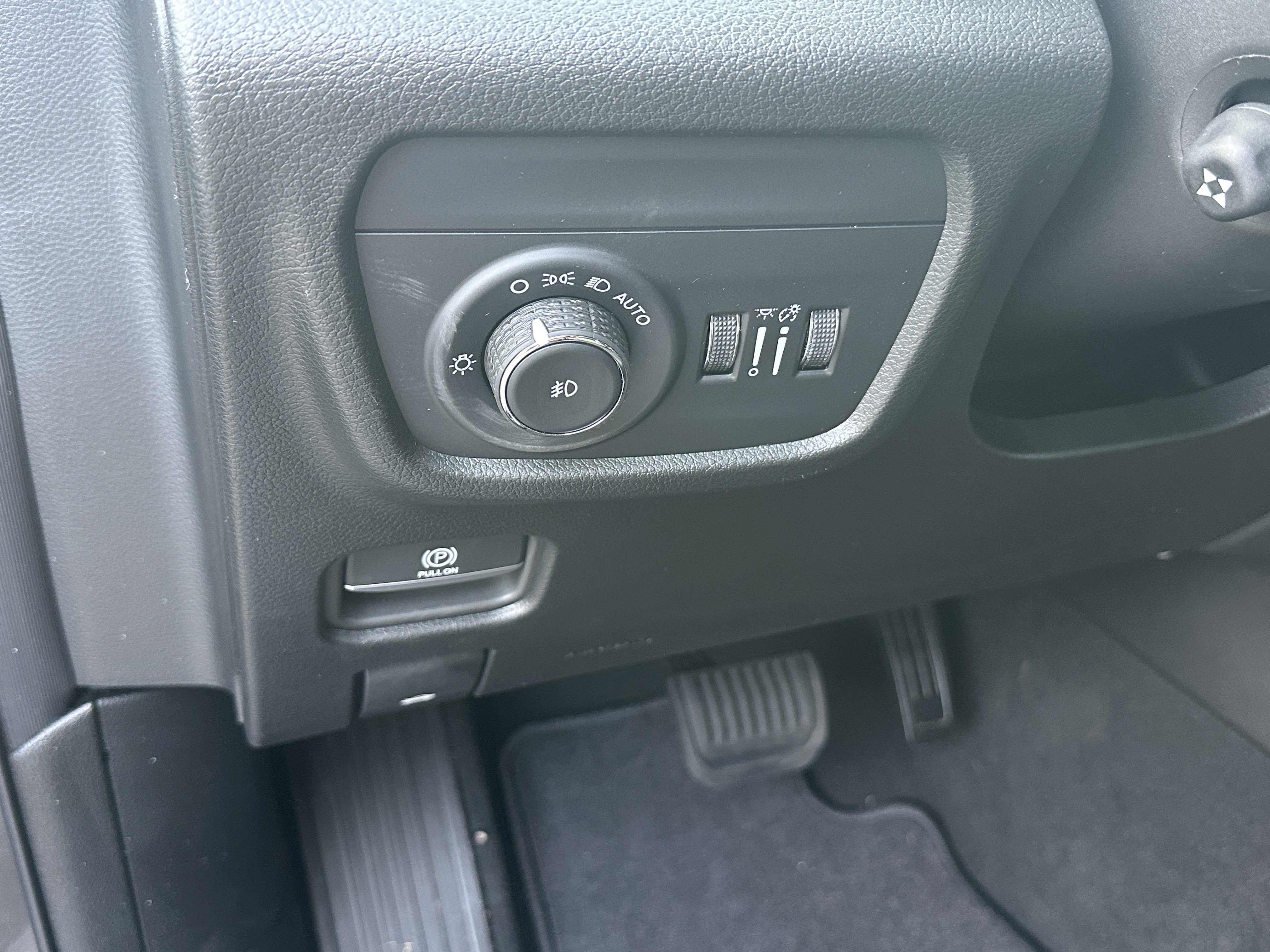 2025 Jeep Grand Cherokee Overland - Photo 31