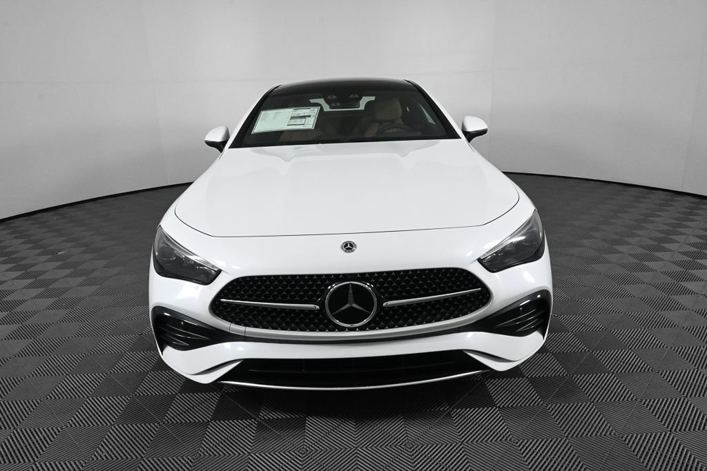 New 2026 MANUFAKTUR Moonlight White Metallic Mercedes-Benz CLE 300 image 31