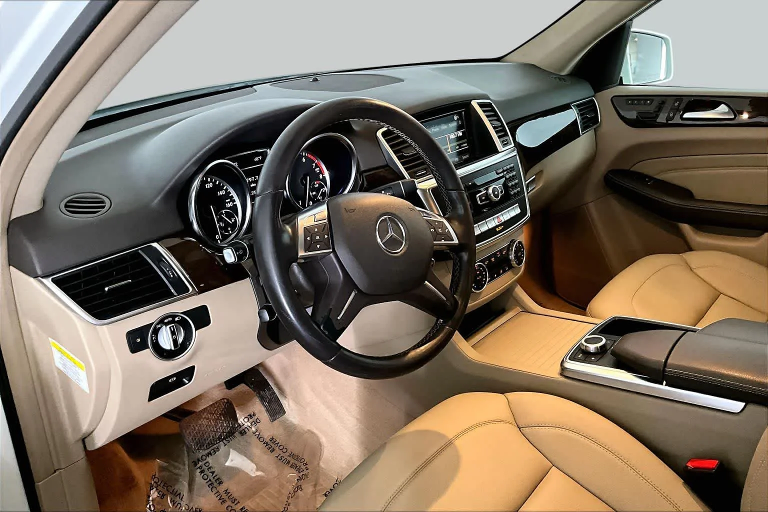 Used 2012 Arctic White Mercedes-Benz ML 350 image 18