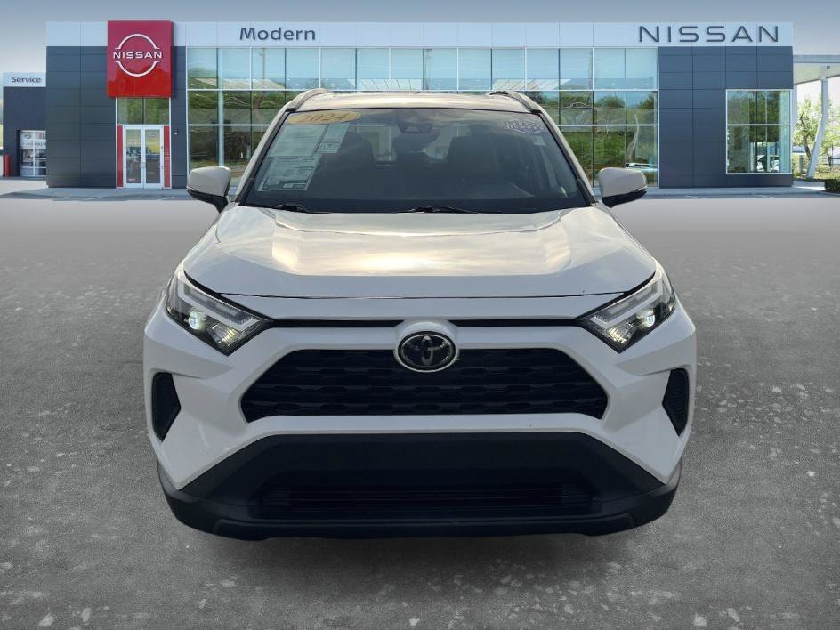 Used 2024 Ice Toyota XLE image 2