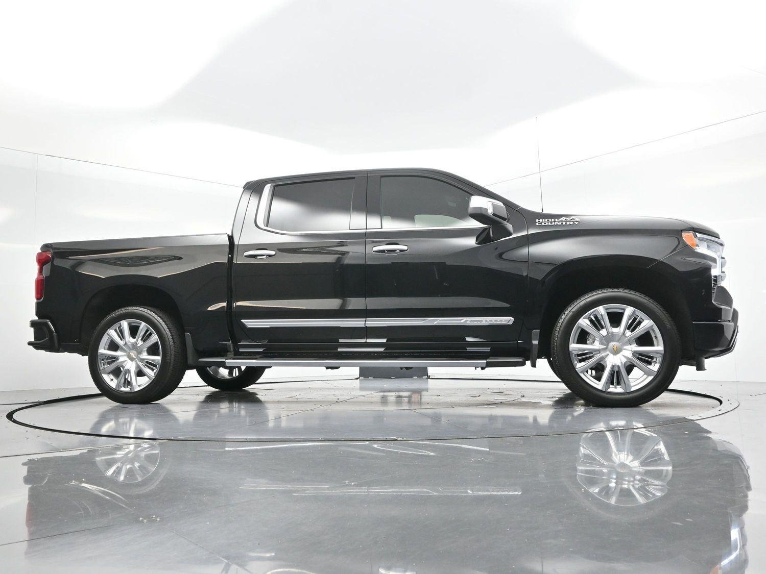 Used 2025 Black Chevrolet High Country image 42