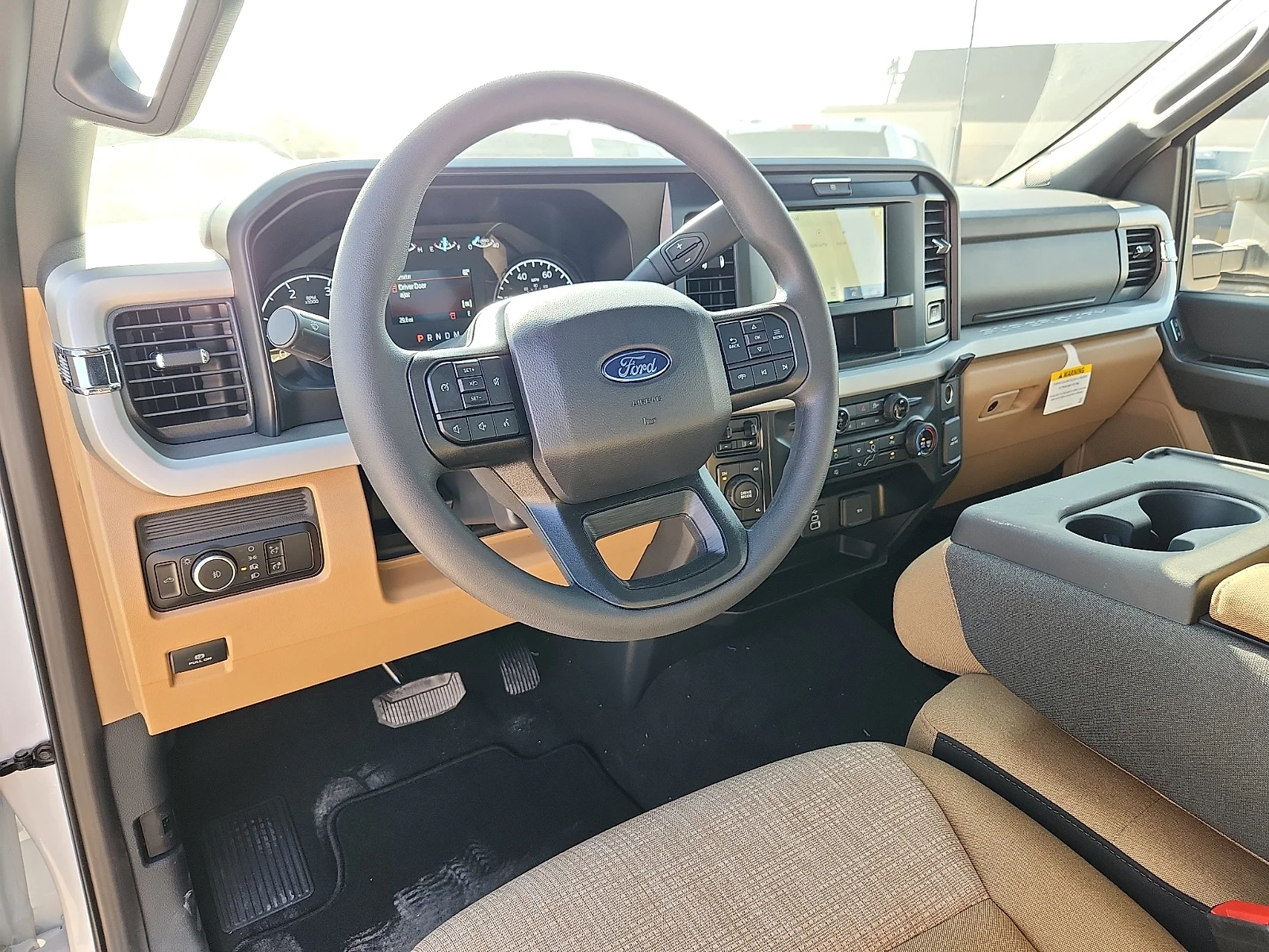 New 2027 Oxford White Ford XLT image 13