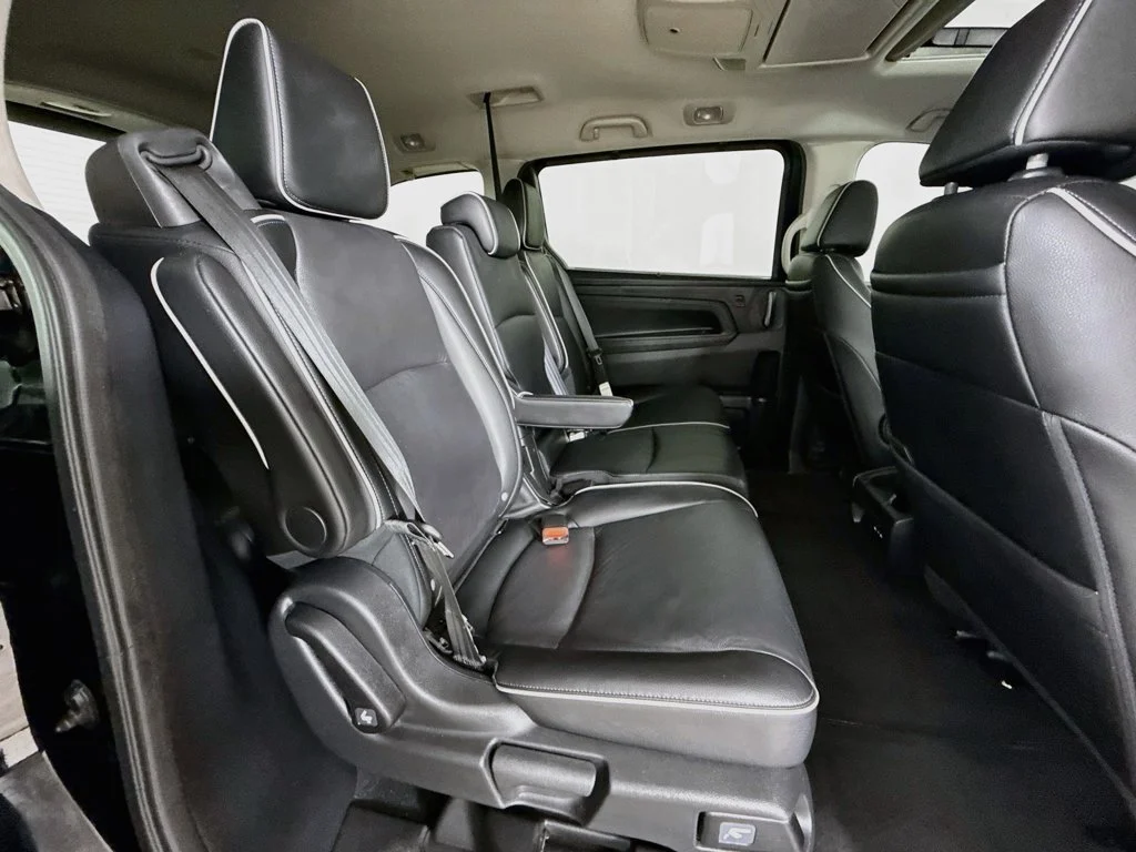 Used 2025 Black Honda Touring image 29