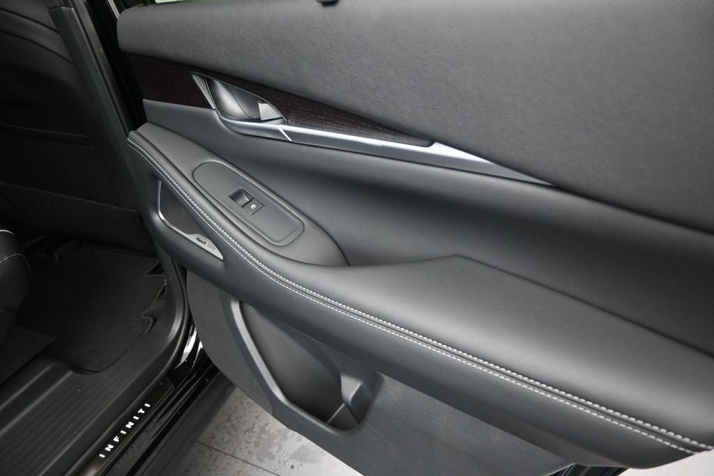 New 2027 2T MNRL BLK INFINITI Autograph AWD image 22