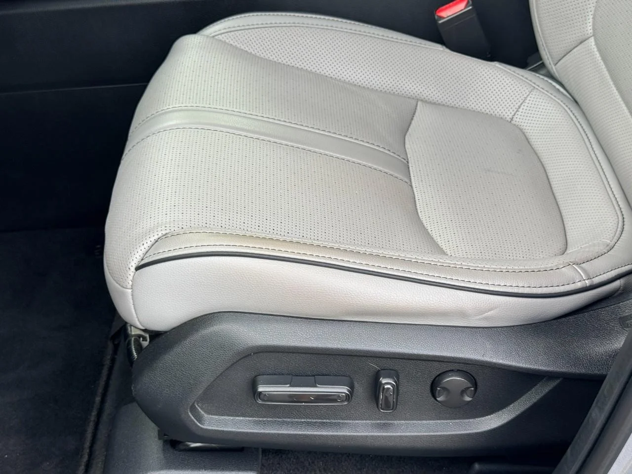 2023 Honda Pilot Elite - Photo 19