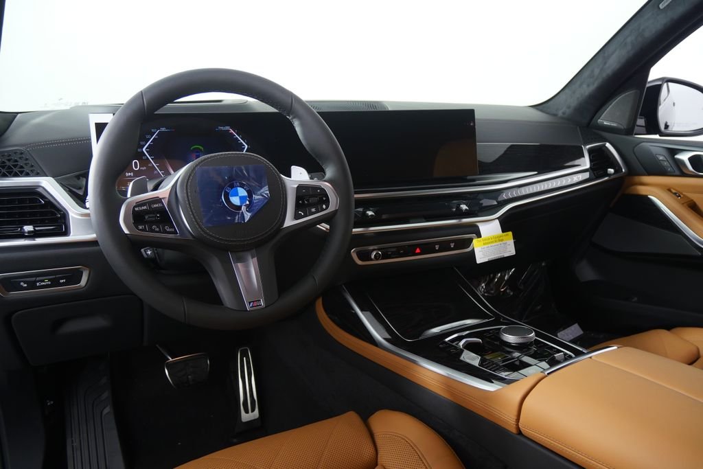 Used 2026 Carbon Black Metallic BMW xDrive40i image 21