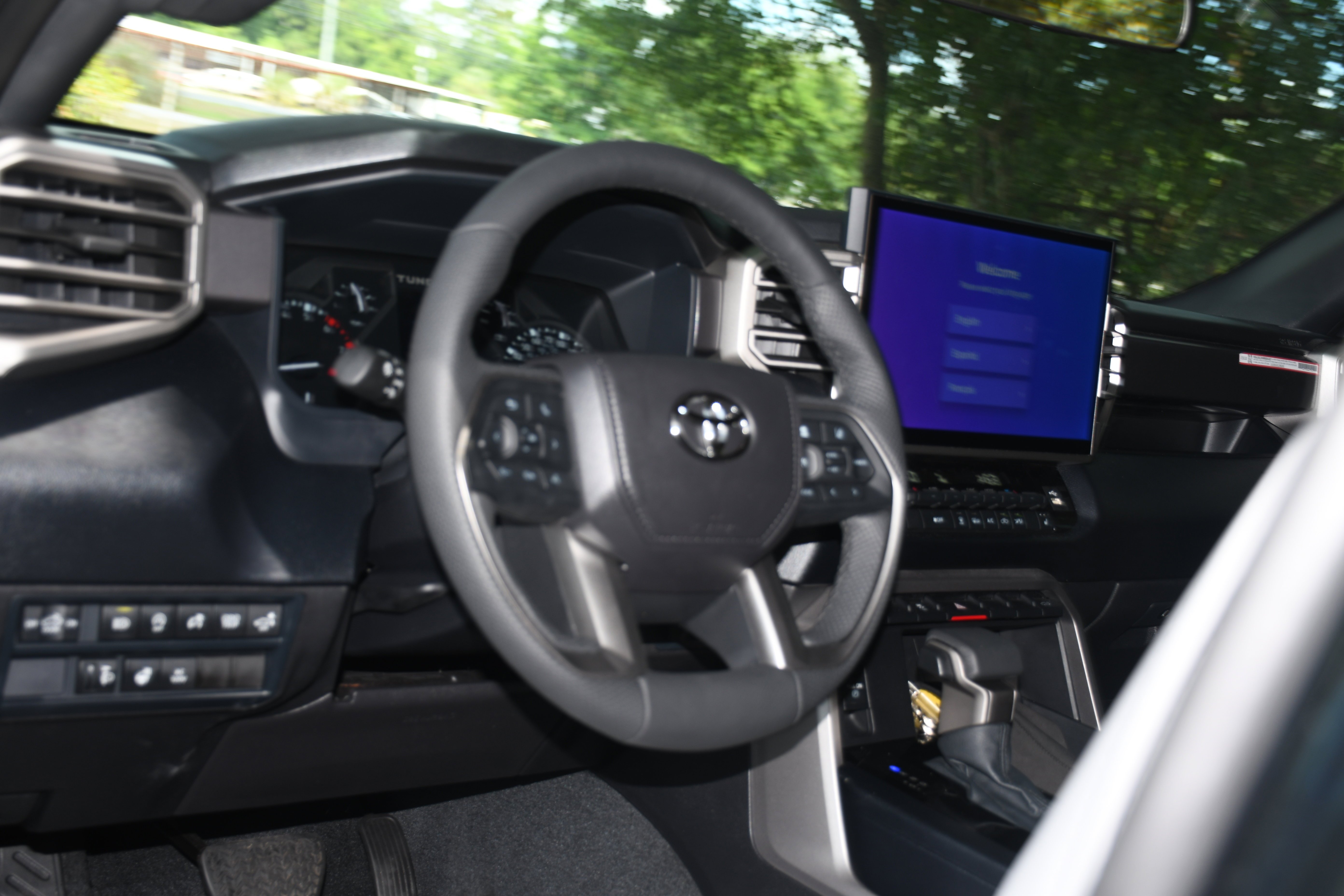 2026 Toyota Tundra SR5 - Photo 8