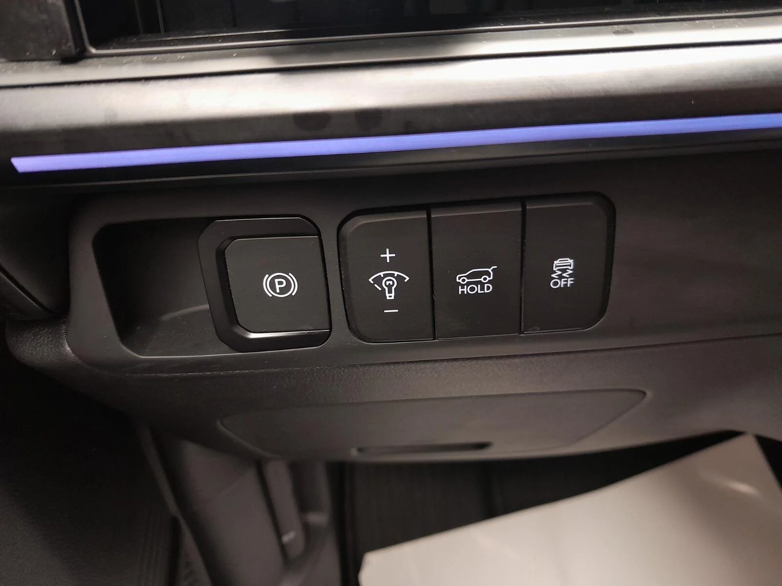 Used 2024 Shimmering Silver Hyundai Calligraphy image 18