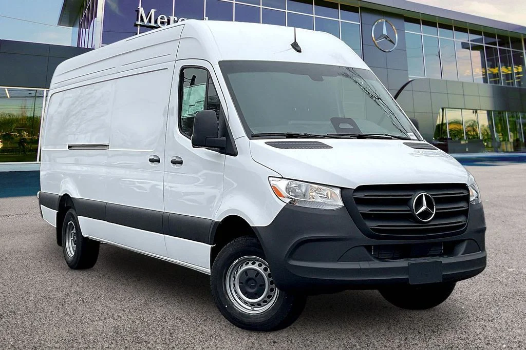 2026 Mercedes-Benz Sprinter 3500 170 WB HO High Roof's photo