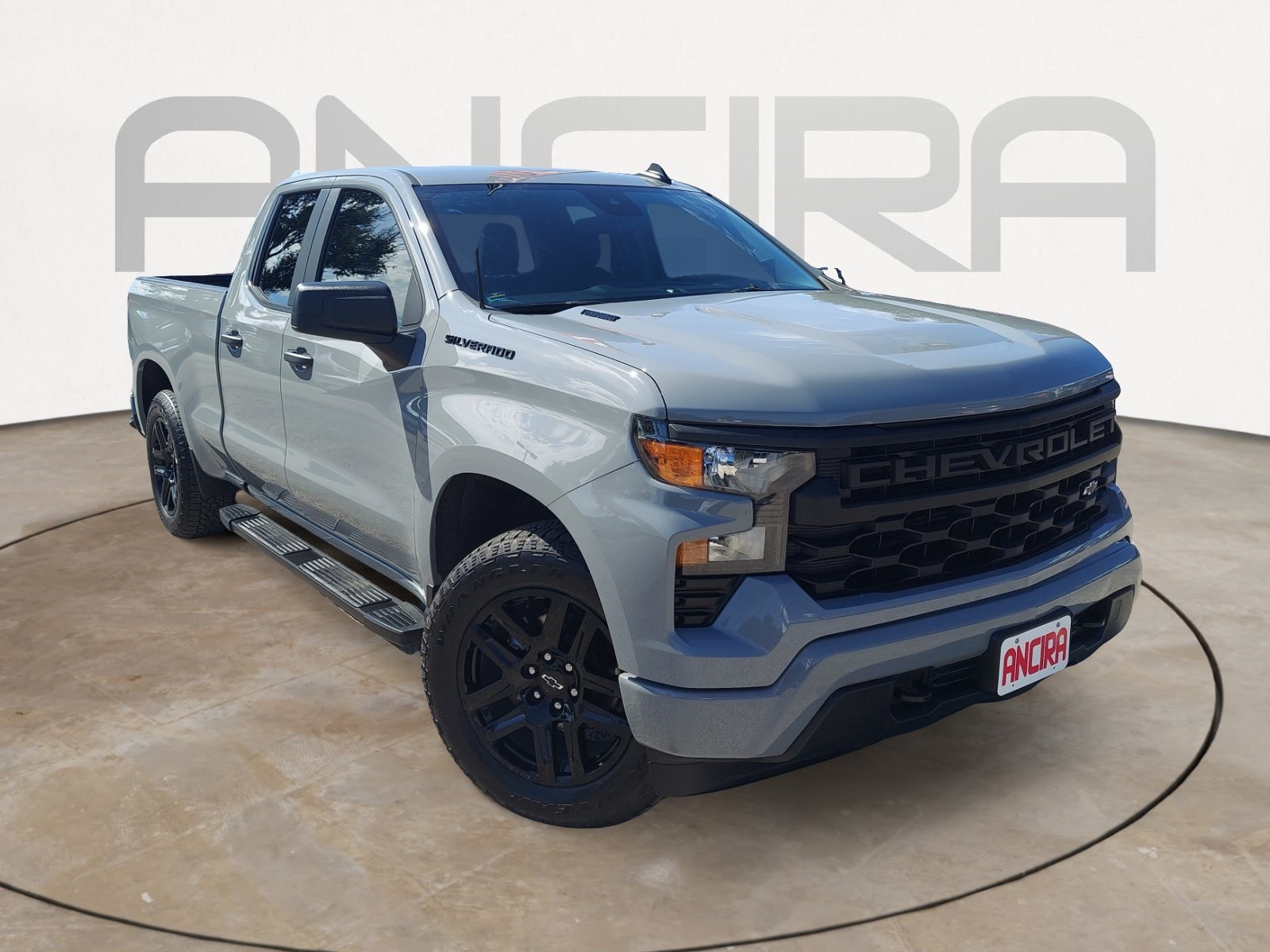 Used 2025 Slate Gray Metallic Chevrolet Custom image 4