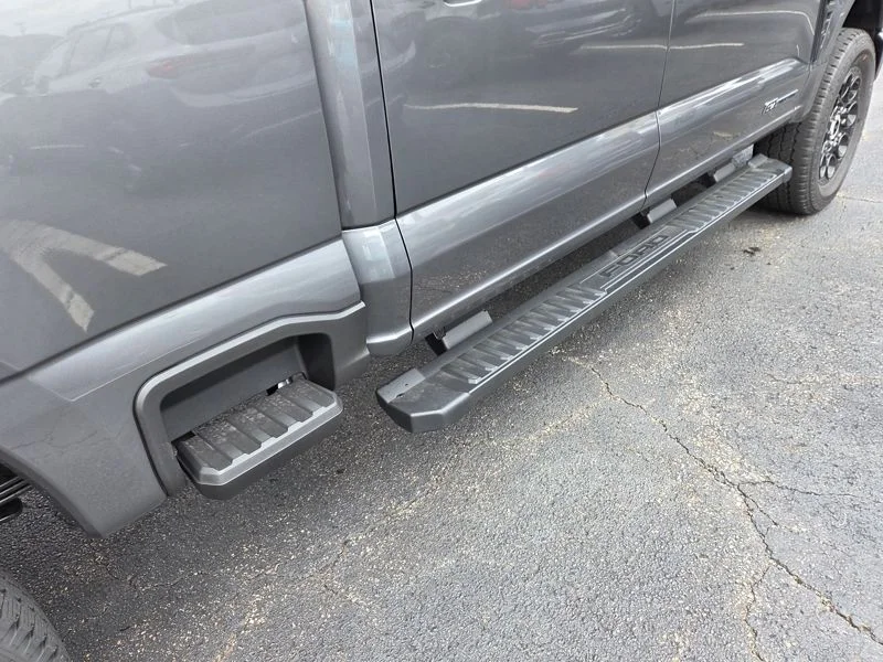 New 2026 Carbonized Gray Metallic Ford F-350® XLT image 15