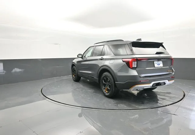 New 2026 Gray Ford Tremor image 5