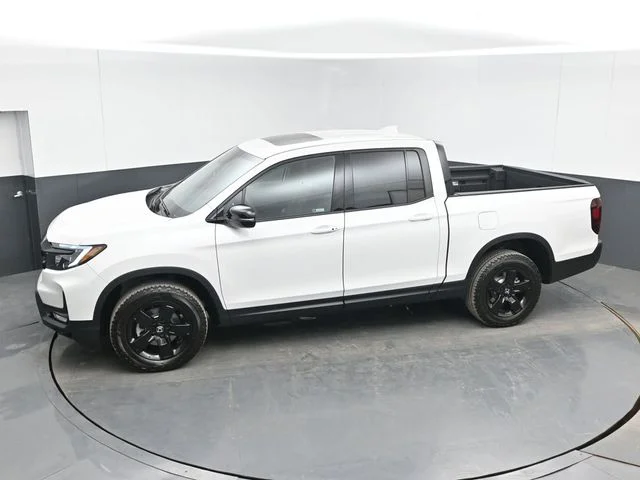 New 2026 Platinum White Pearl Honda Black Edition image 38