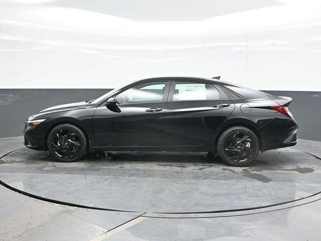New 2026 Black Hyundai SEL Sport image 4