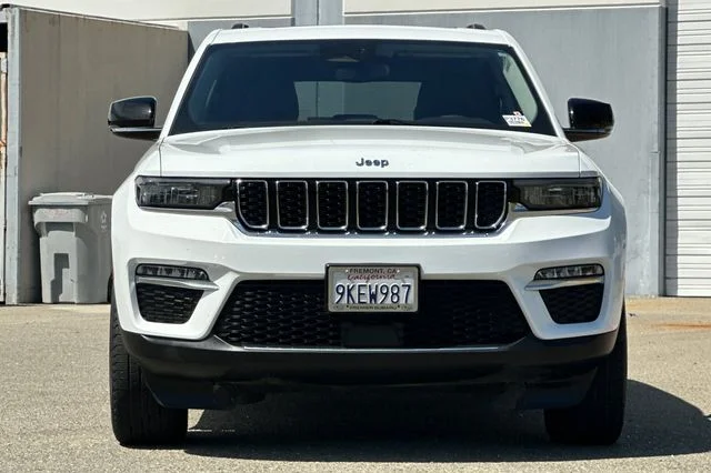 Used 2024 White Jeep 4xe image 9