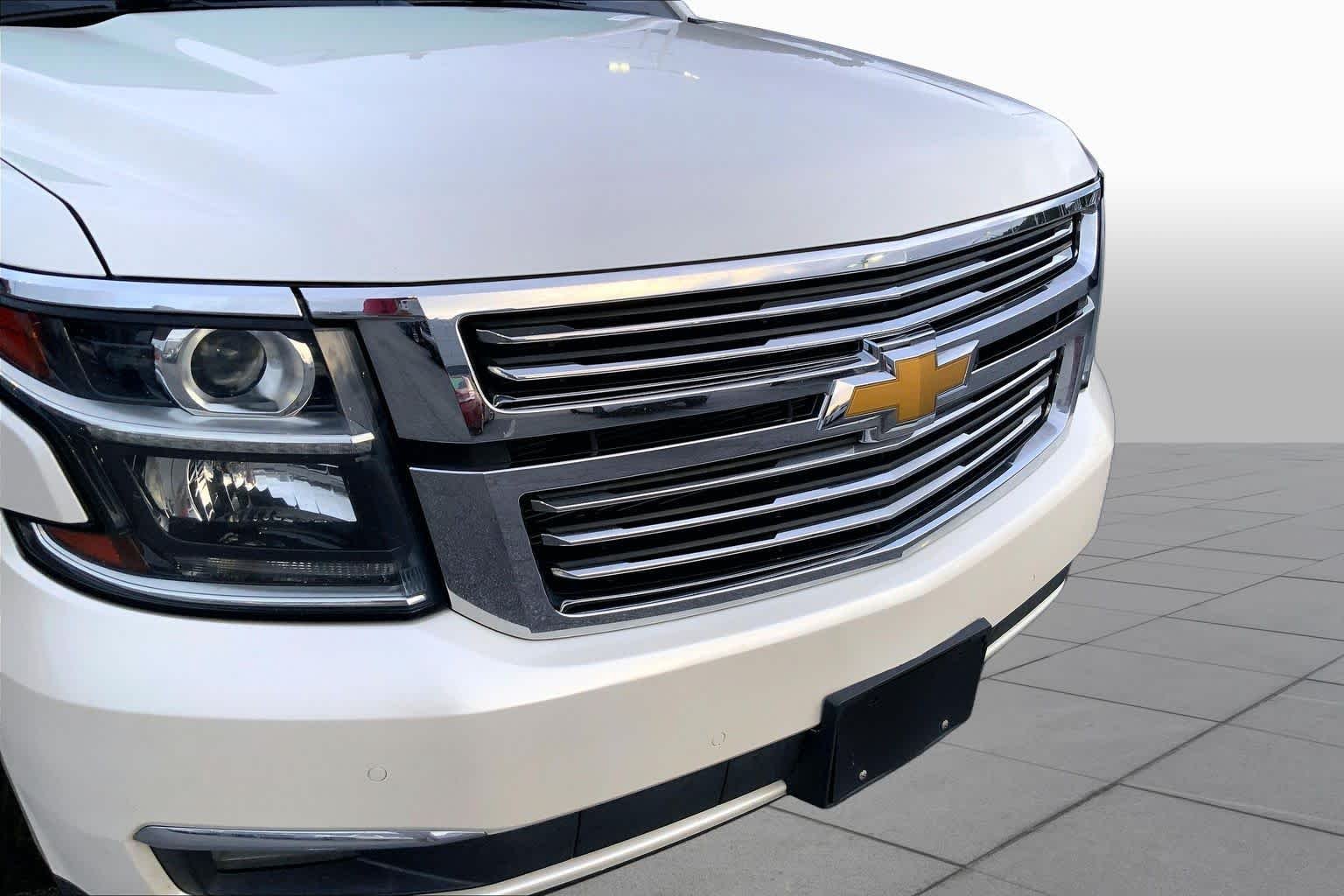 Used 2015 White Diamond Tricoat Chevrolet LTZ image 29