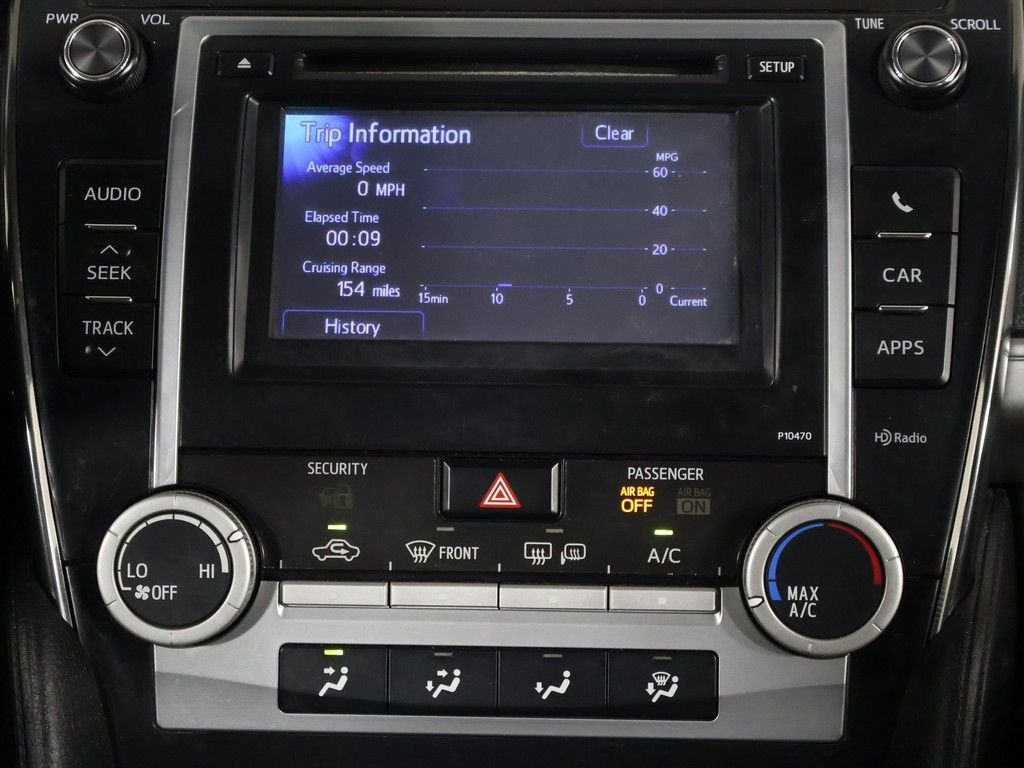 Used 2013 Silver Toyota SE image 41