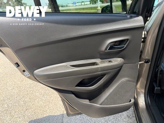 Used 2022 Stone Gray Metallic Chevrolet LT image 22