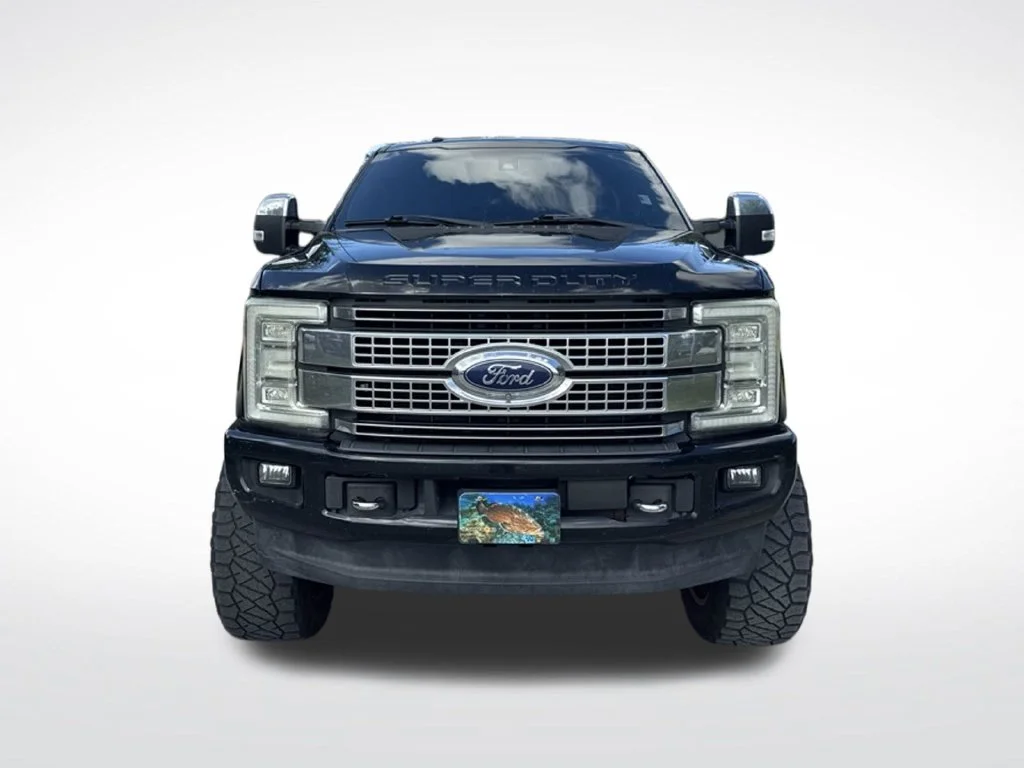 Used 2017 Shadow Black Ford Platinum image 3