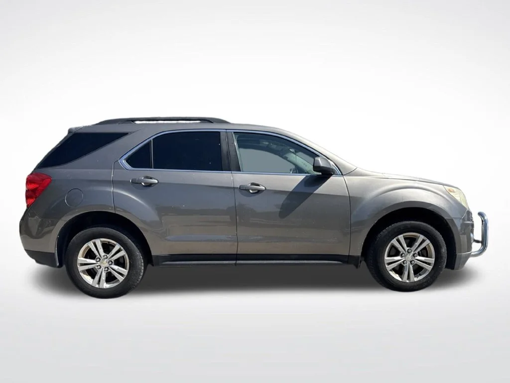 Used 2011 Mocha Steel Metallic Chevrolet LT image 4