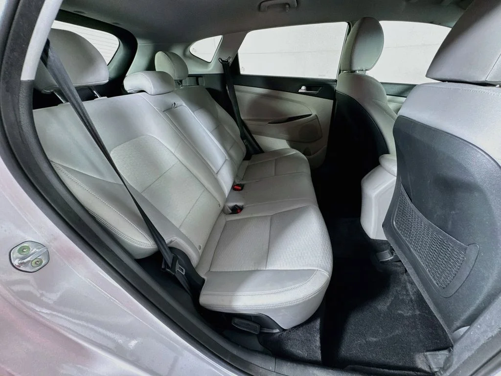 Used 2019 White Hyundai Value image 32
