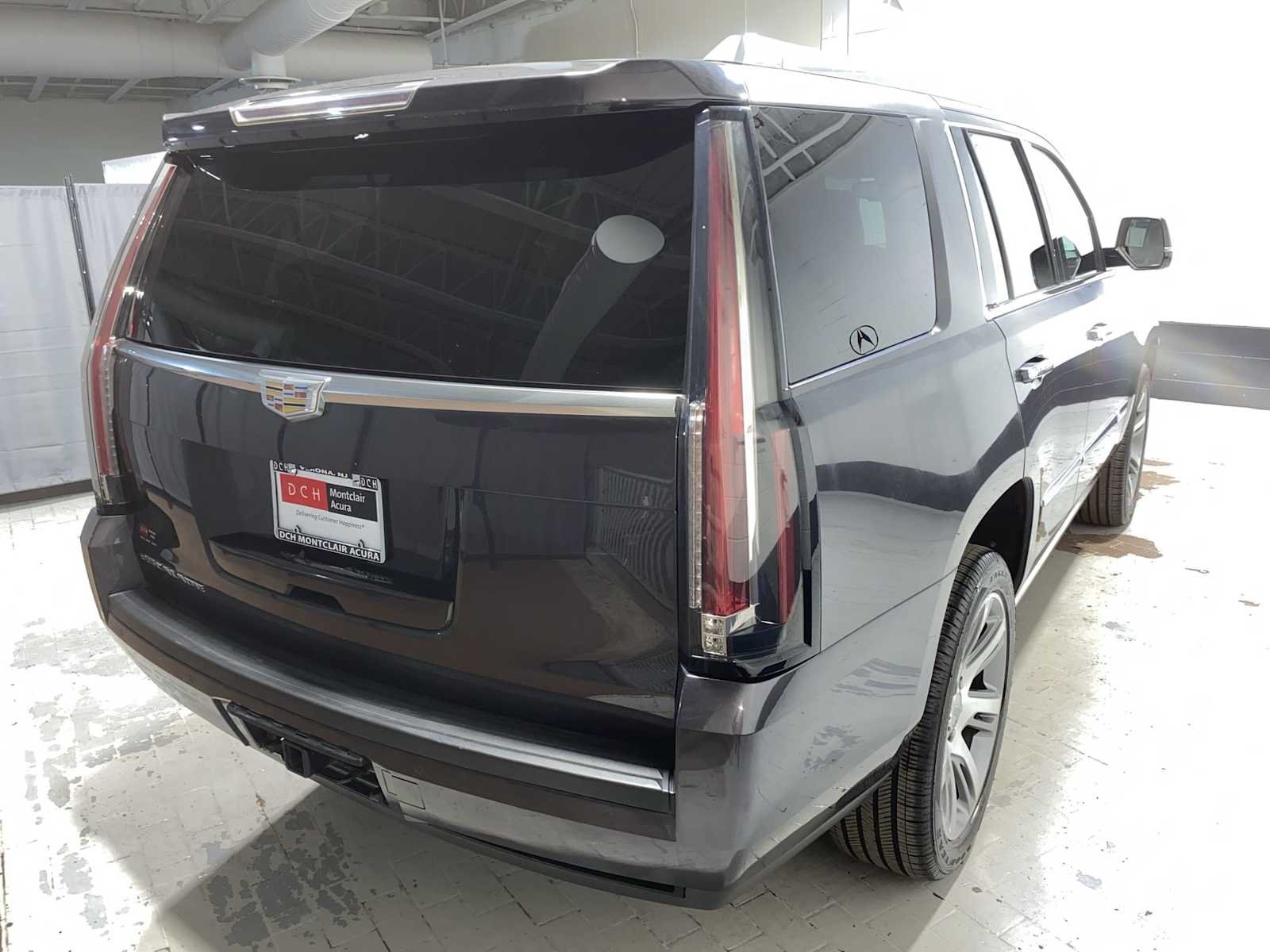 Used 2015 Dark Granite Metallic Cadillac Premium image 26