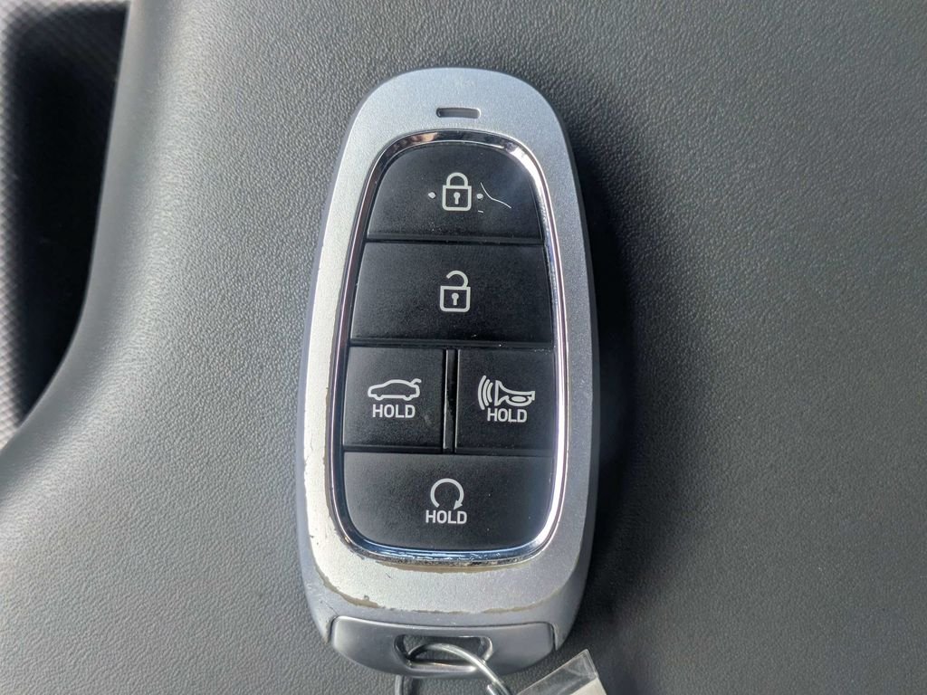 Used 2022 Gray Hyundai SEL Plus image 33
