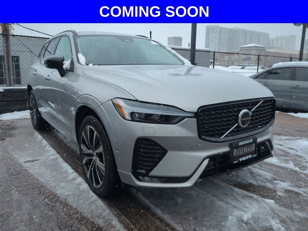 2025 Volvo XC60 B5 Plus Dark AWD's photo