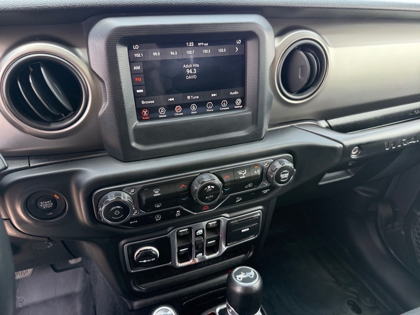 Used 2018 Crystal Metallic Jeep Unlimited Sport S image 18