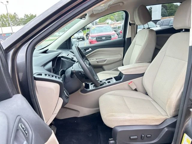 Used 2017 Gray Ford SE image 28
