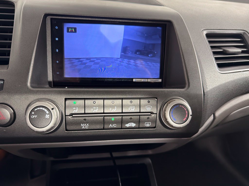 Used 2011 Silver Honda LX image 16