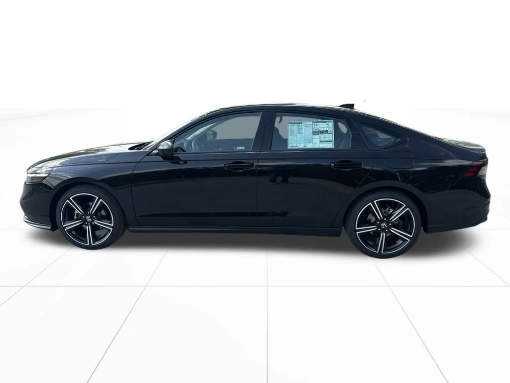 Certified Used 2026 Crystal Black Pearl Honda SE image 41
