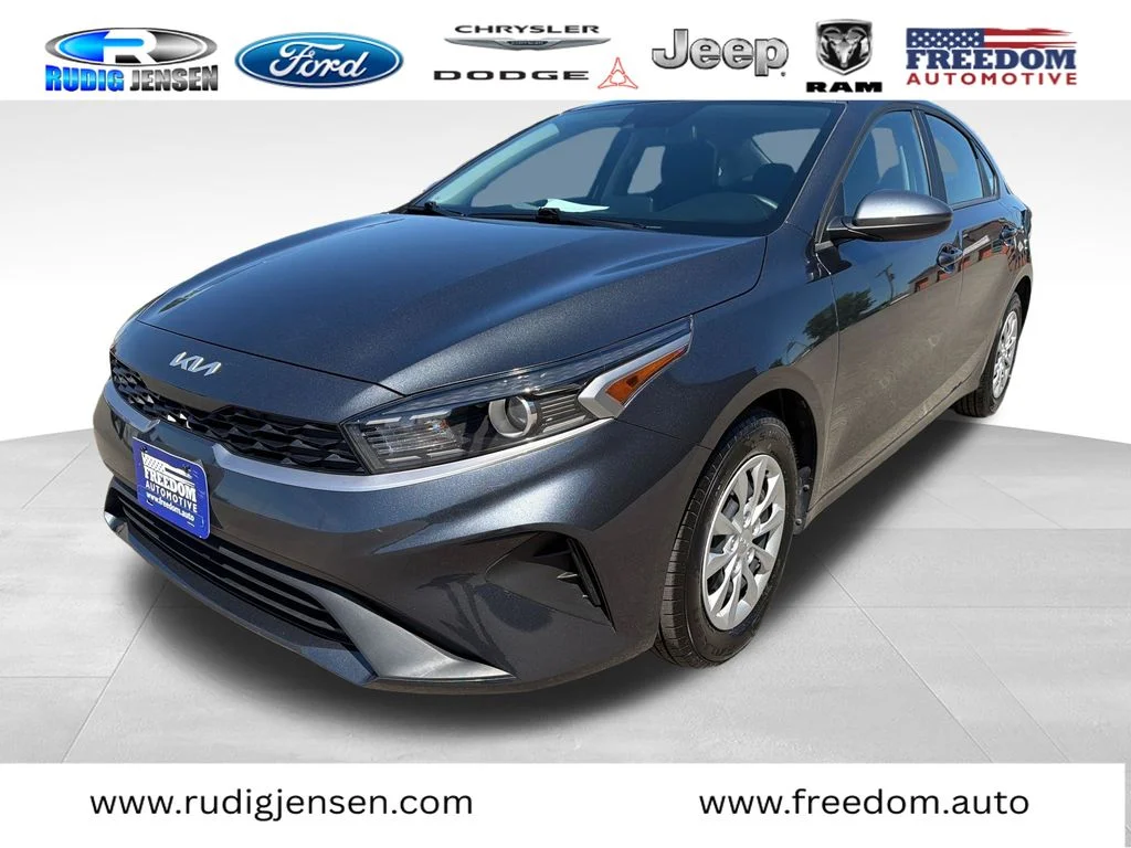 2024 Kia Forte LX AT's photo