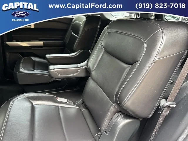 Used 2023 Silver Ford XLT image 18