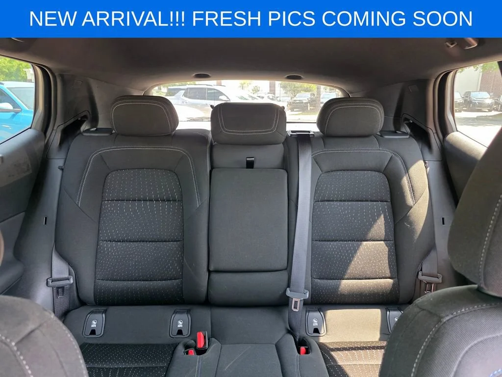 Used 2025 Summit White Chevrolet LT image 13