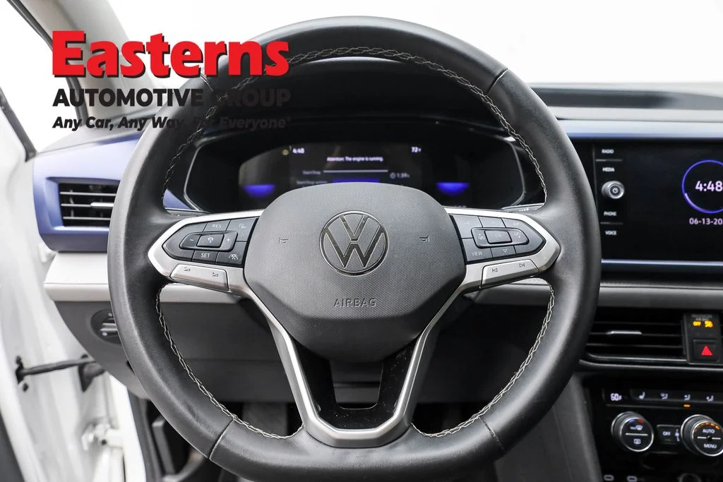 Used 2024 White Volkswagen 1.5T SE image 10