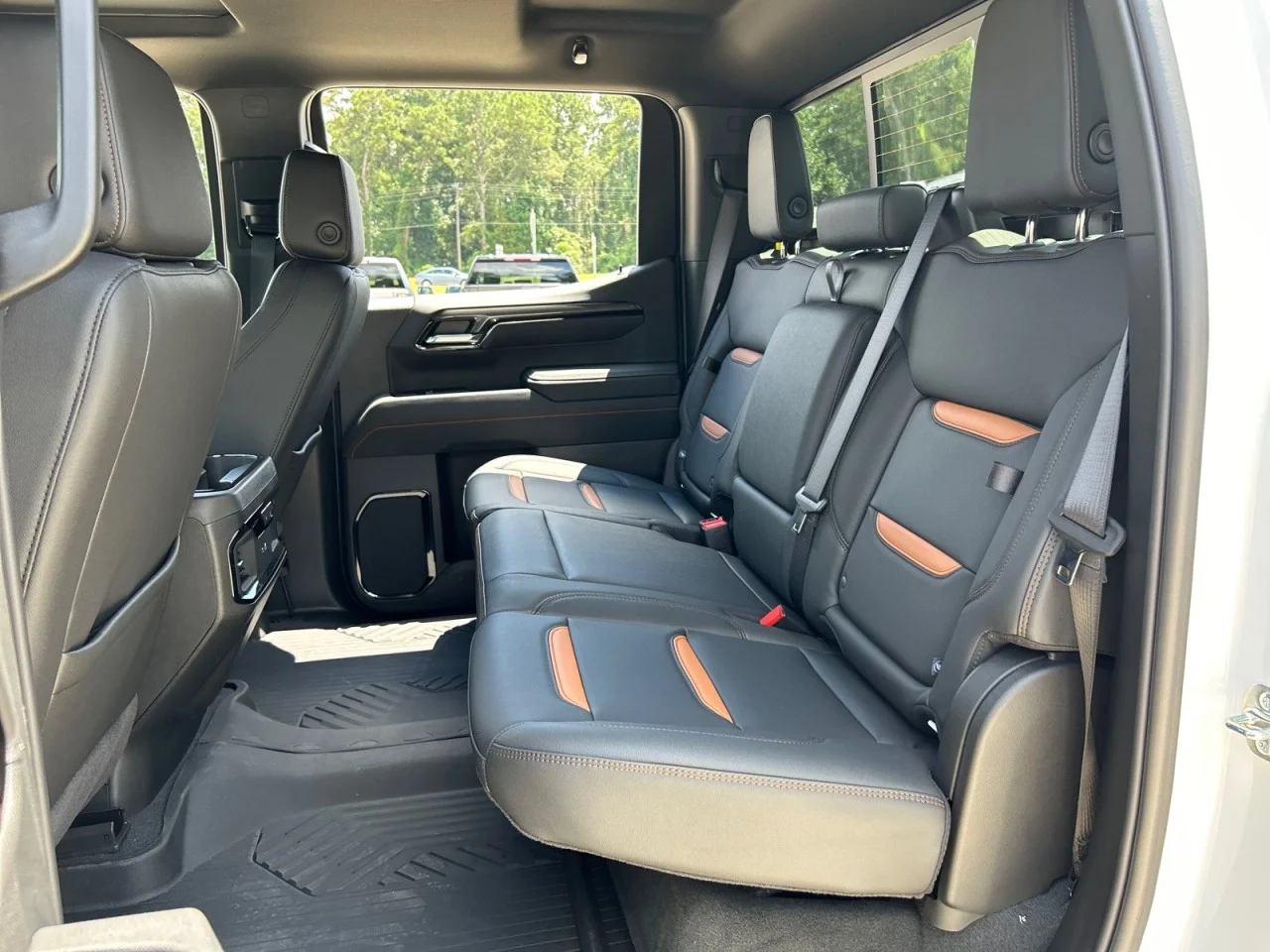 New 2026 Summit White GMC AT4 image 18