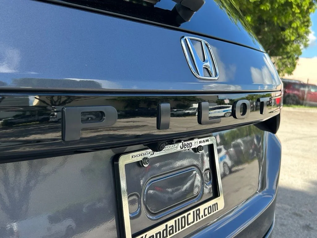 Used 2024  Honda EX-L image 32