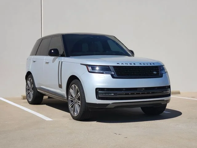 Certified Used 2024 Silver Land Rover SE image 3