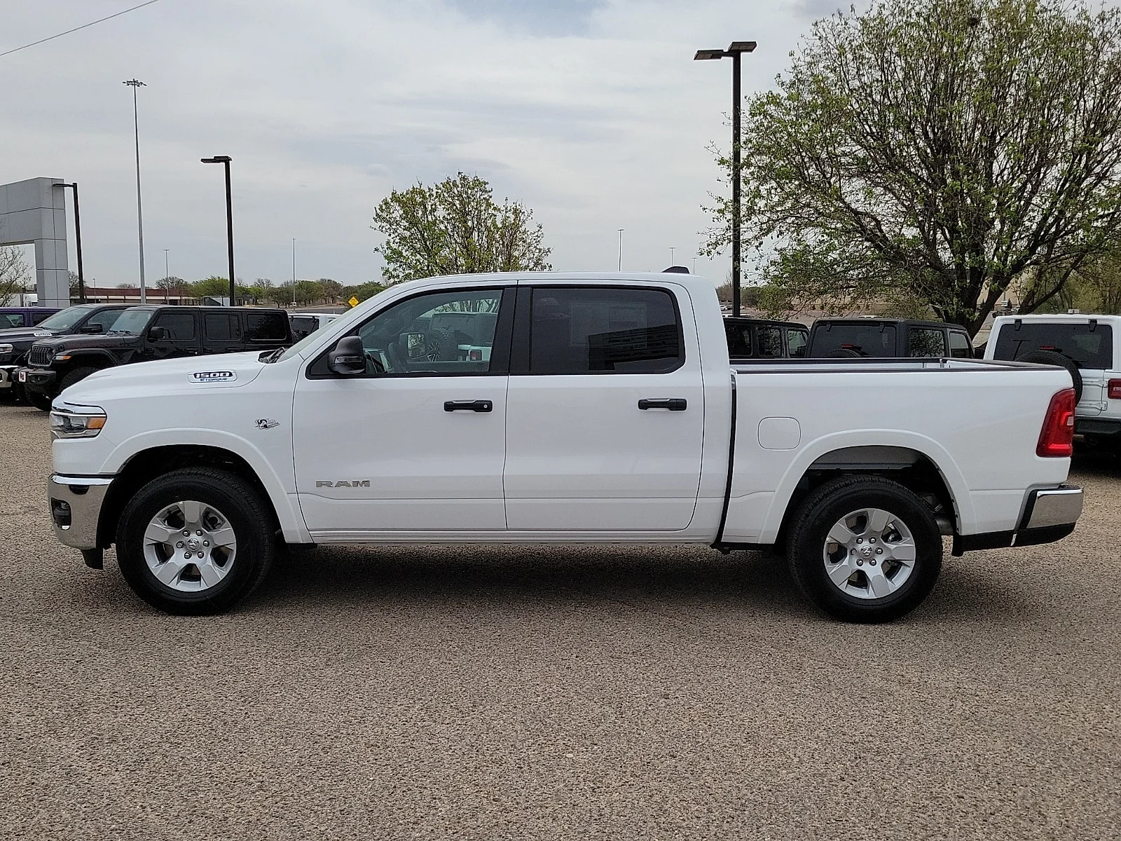 New 2026 PW7 Bright Whit Ram LONE STAR CREW CAB 4X4 5