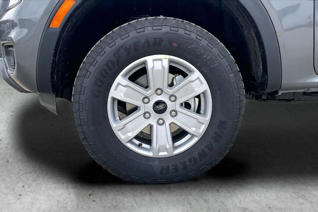 New 2026 Carbonized Gray Metallic Ford XL image 22