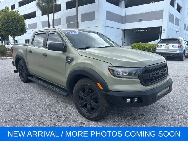 Used 2019 Silver Ford XL image 1